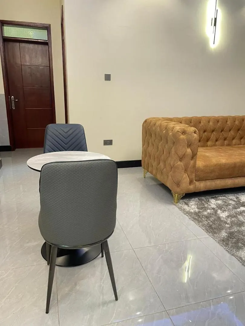 Lee Furnished Homes Executive Suite 2 Kampala Appartement