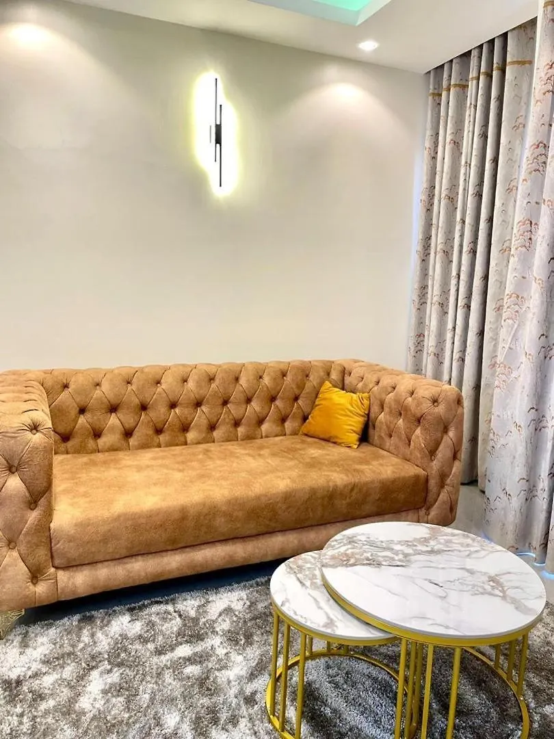 Lee Furnished Homes Executive Suite 2 Kampala 0*,